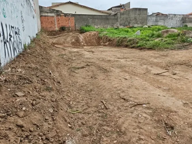 Terreno 7m x 30m em Ótima Localização