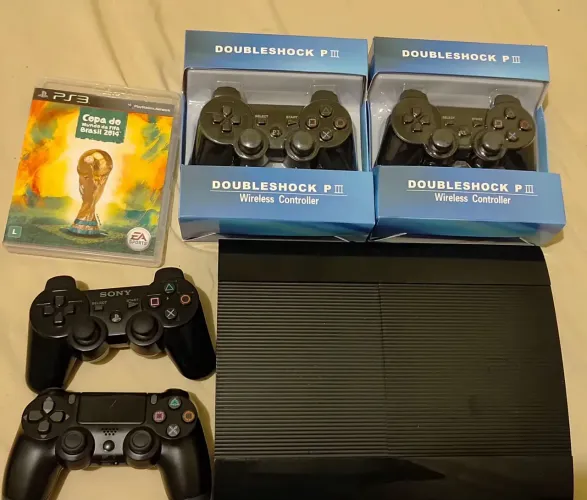 Vendo Playstation 3 1 tera de memória desbloqueado