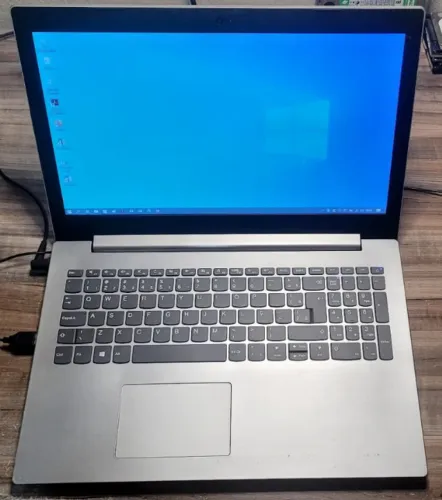 Notebook IDEAPAD 330, Processador i3, 500gb de HD e 4gb de memória.