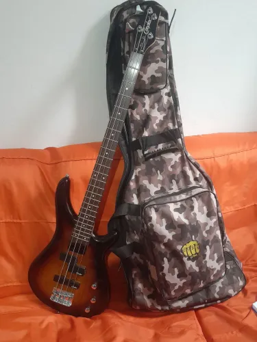 Vendo ou troco por algo do meu interesse
