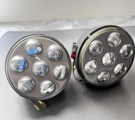 Farol projetor auxiliar