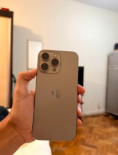 IPHONE 15 PRO MAX TITANIUM EM EXCELENTE ESTADO