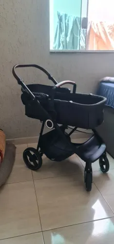 Carrinho de bebê kiddo