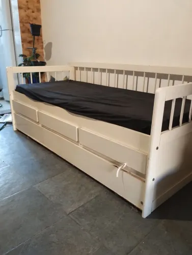 Cama abracadabra branca usada