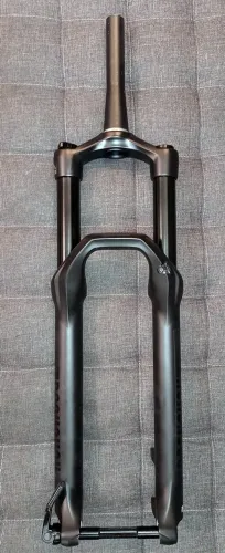 Suspensão RockShox 35 Debonair Boost 29 *Nova