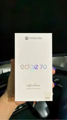 Motorola Edge 70 5G Crystals Swarovski - 512GB 24GB (12GB + 12GB ), 3 cameras 50MP