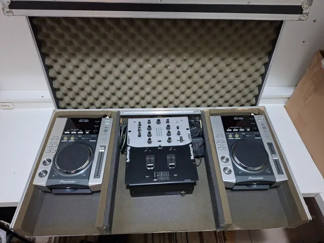 2 CDJ-200 PIONEER 