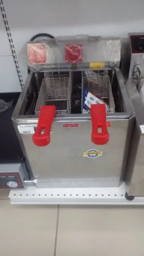 FRITADEIRA INDUSTRIAL AGUA E OLEO DE 25 LITROS ELETRICA, NOVA, PROMOÇÃO!!!!