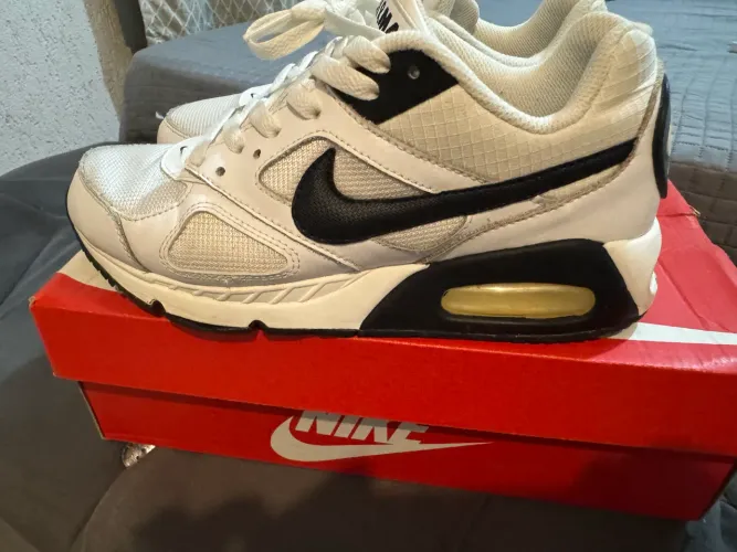 Tênis Nike 