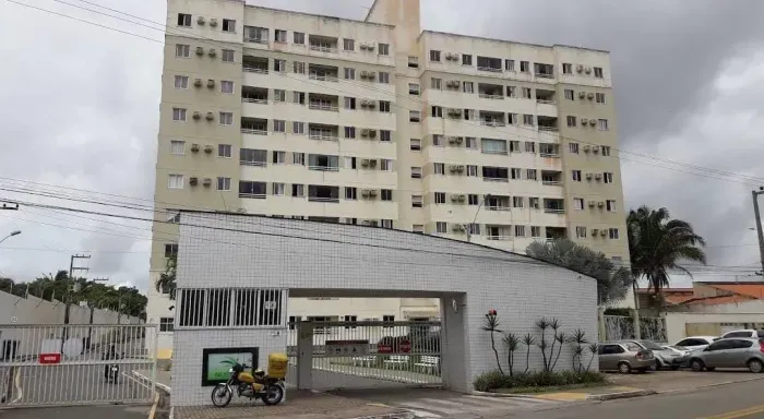 Alugo apartamento com 2 quartos - 2 banheiros - varanda - elevador - gás canalizado- Acade