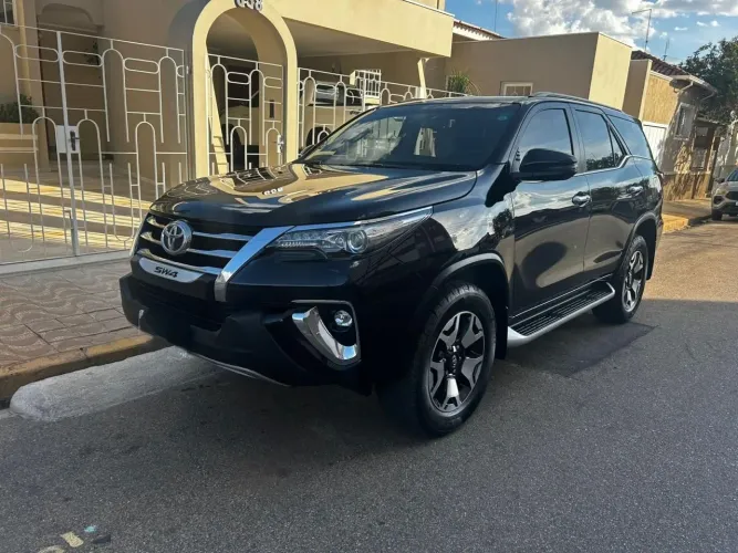Toyota Hilux SW4 SRX Diamo. 4X4 2.8 TB DIE AUT 2020