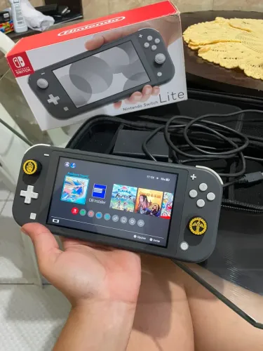 Nintendo Switch Lite Desbloqueado 128 GBS
