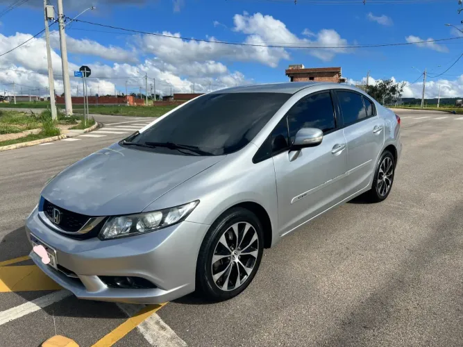 Honda Civic Sedan LXR 2.0 Flexone 16V Aut. 4P 2016