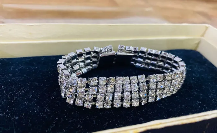 Pulseira Antiga De Strass Na Caixa Original Década De 60/70
