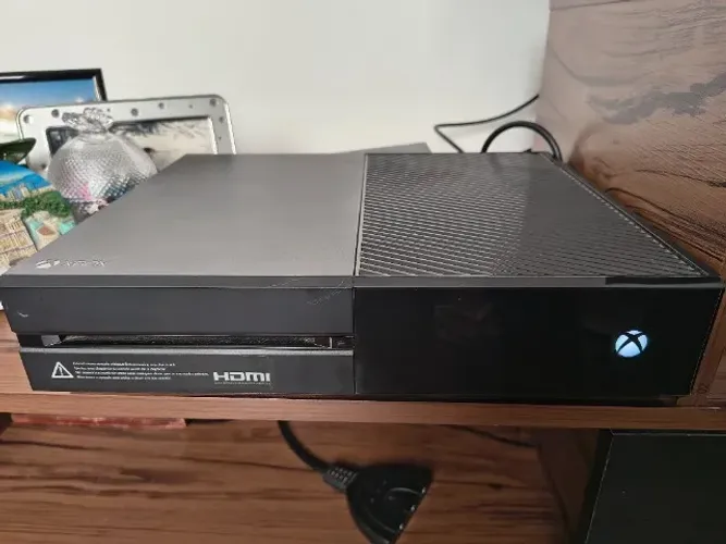 Xbox One 500Gb + Controle + PES2018