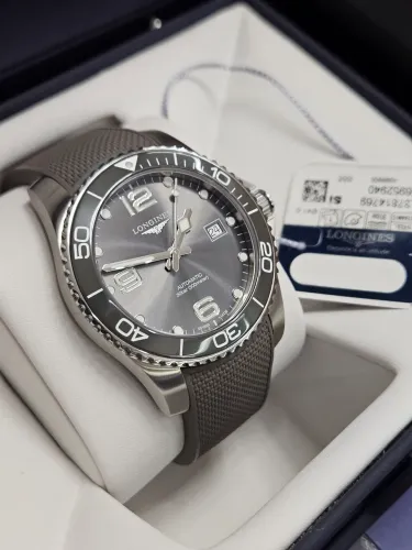 Relógio Longines HydroConquest 41mm