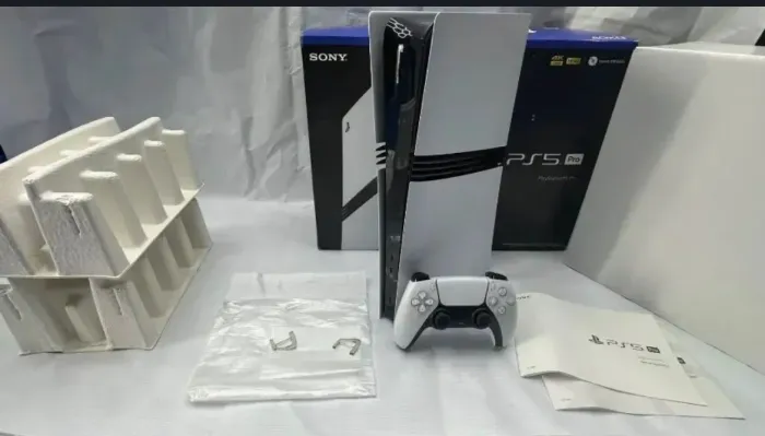 V/T PS5 PRO 2TB + 2 controles