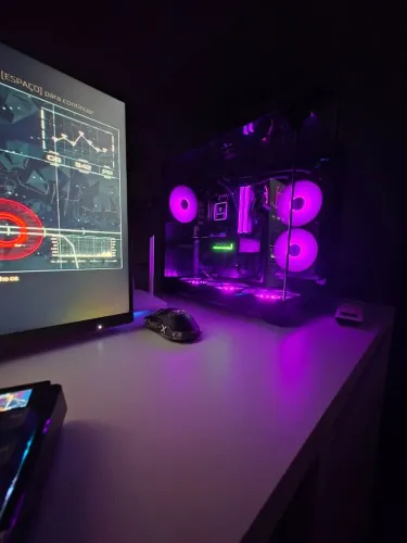 PC GAMER RTX 5060 + 32GB DDR5