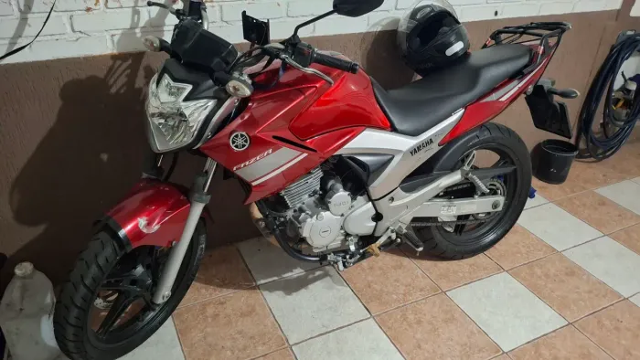 Fazer 250. 14
