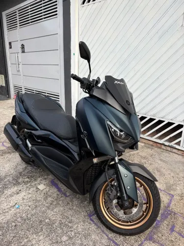 VENDO XMAX IMPECÁVEL