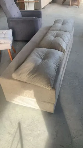 Sofá cama em sued