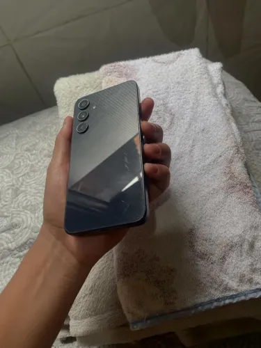 Vendo esse celular com 6 meses de uso, motivo da venda e pq peguei outro