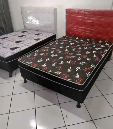 Cabeceira e cama acoplado casal