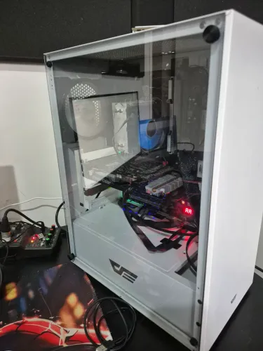 PC Gamer Completo ( + Periféricos) - Impecável