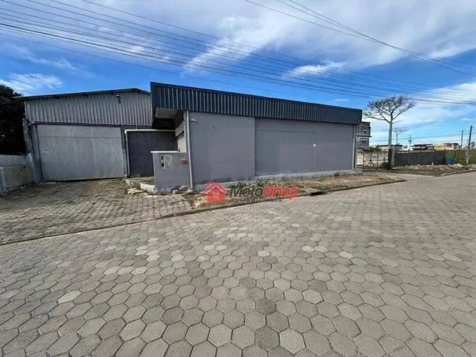 Pavilhão para alugar, 720 m² por R$ 7.100/mês - Mato Alto - Araranguá/SC