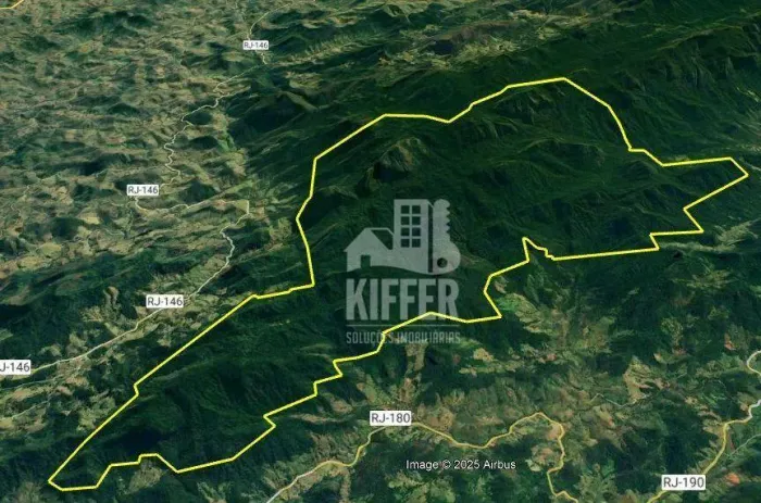Fazenda em Santa Maria Madalena  7.421 Hectares no Bioma Mata Atlântica  Ideal para Compen