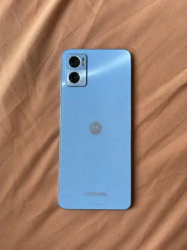 Celular motorola e22 - bom estado de conservação