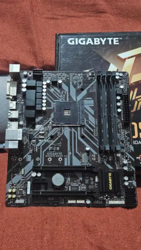 Placa mãe AM4 e fonte 500w