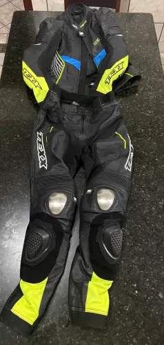 Macacão moto