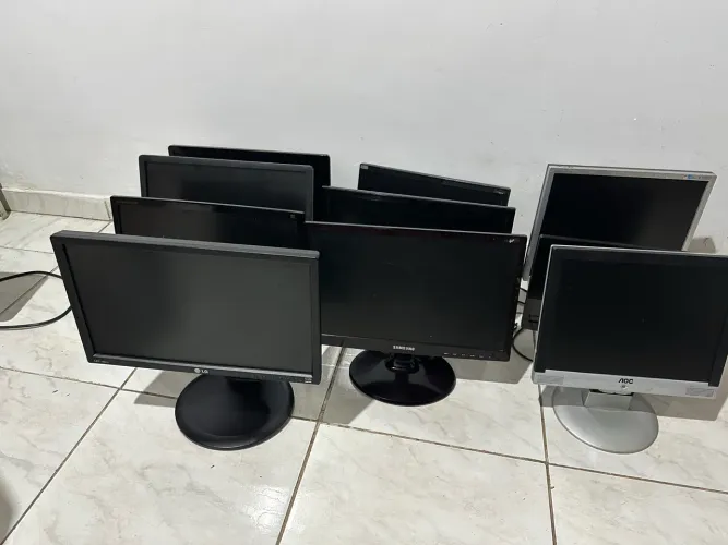 Monitor 16 polegadas 200,00 de 19 polegadas 350,00 original com cabos loja fisica 