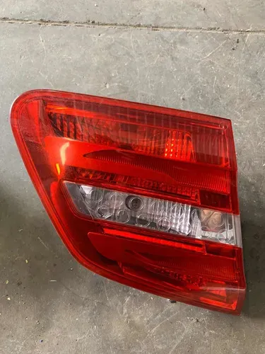 Lanterna Esq Tampa (a2469066300) Mercedes B200 2012 / 2016