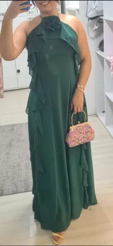Vestido de festa verde esmeralda lindo e elegante