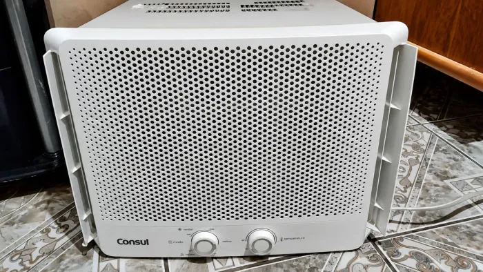 Ar condicionado de janela 7500 BTUs