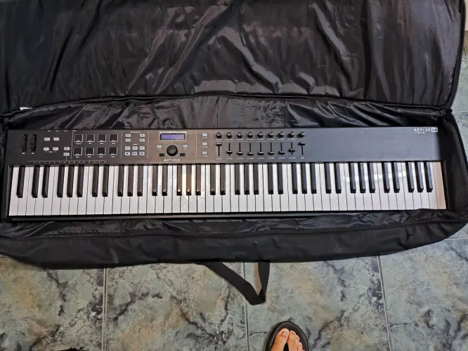 Teclado controlador arturia