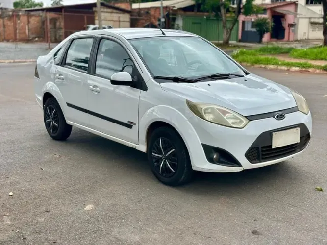 Ford Fiesta 1.6 16V Flex Mec. 5P 2011