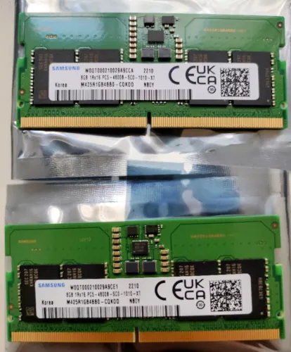 Kit Memória RAM Samsung Notebook 16GB (2x8GB) DDR5 4800MHz