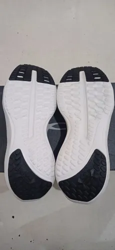 Tênis UNDER ARMOUR 43