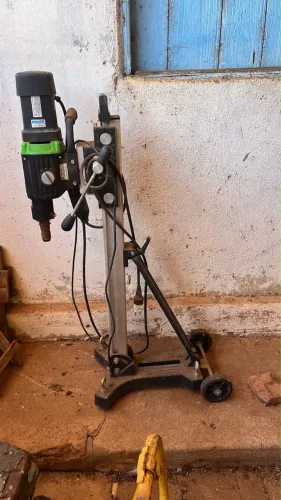 EBM 350 (Carotadora / Perfuradora de Concreto)