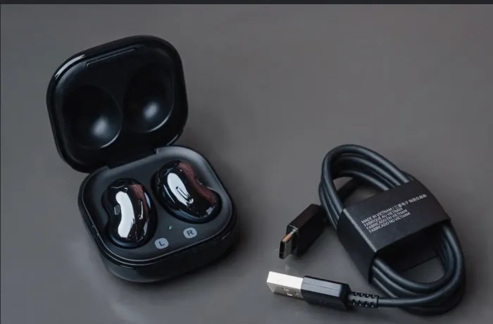 Galaxy Buds Live ( zerado) fones mais confortáveis q existe