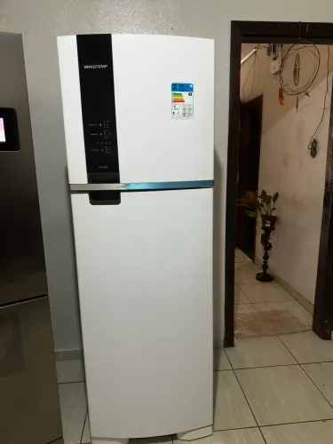 Geladeira Brastemp 400L semi nova