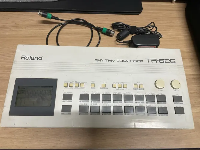 Drum Machine - Roland TR-626