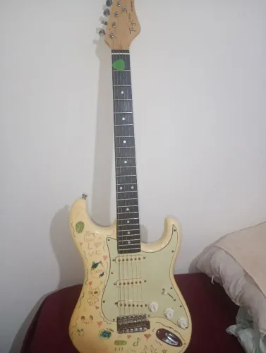 Guitarra Tagima