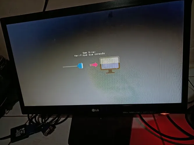 monitor LG , mouse e teclado