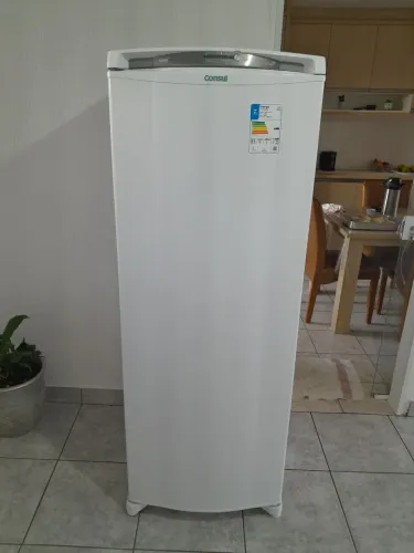Geladeira Cônsul Frost Free 127v novíssima 