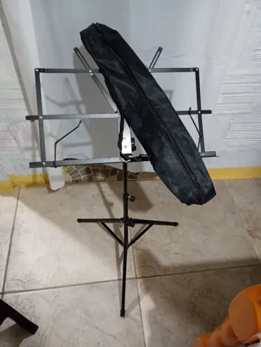 SUPORTE DE PARTITURA