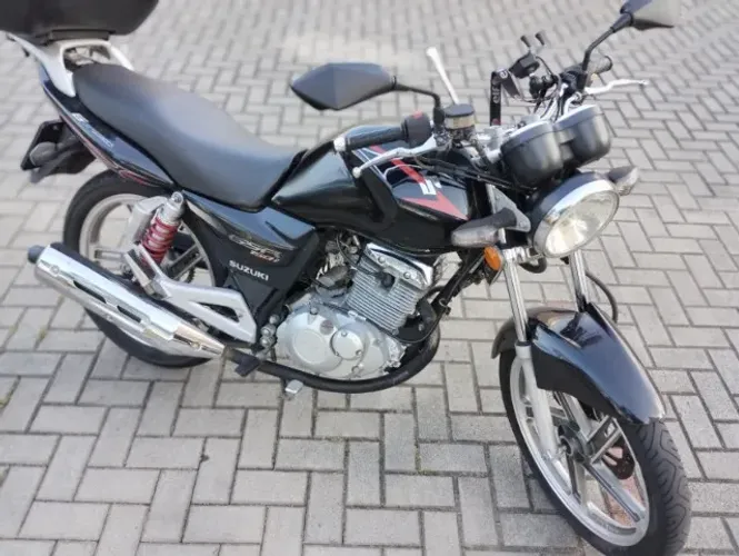  Suzuki GSR 150i 15/16 Preta